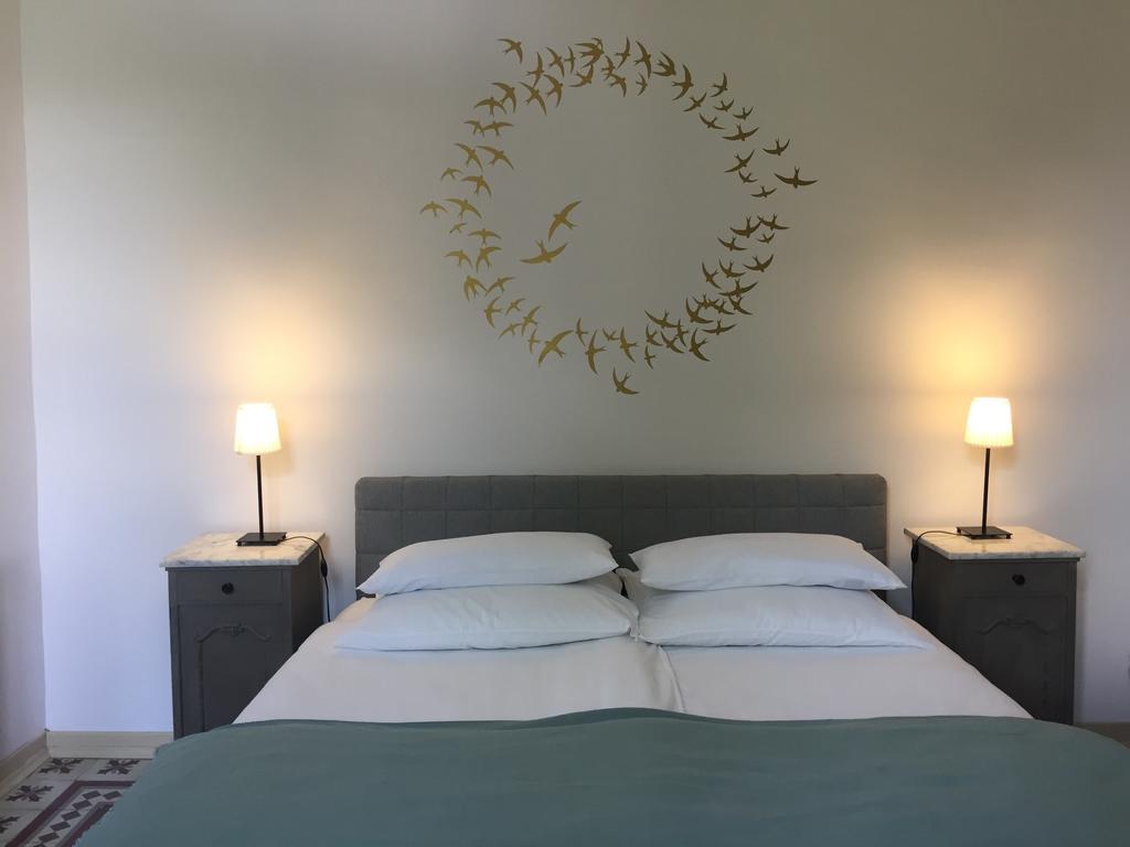 Mas De Mariette Bed & Breakfast Noves Ngoại thất bức ảnh